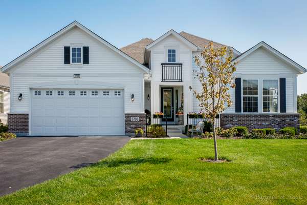 3703 Chesapeake LN, Naperville, IL 60564