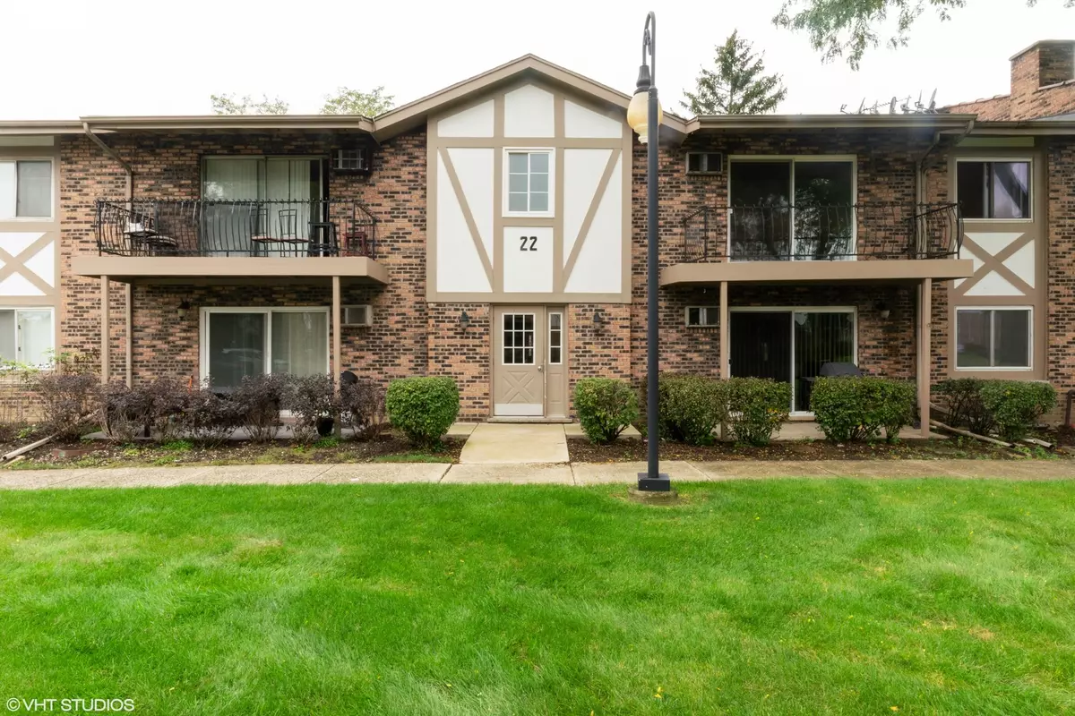 Willowbrook, IL 60527,9S101 Lake DR #22-203