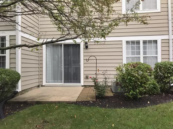 Schaumburg, IL 60194,334 DEBBIE LN