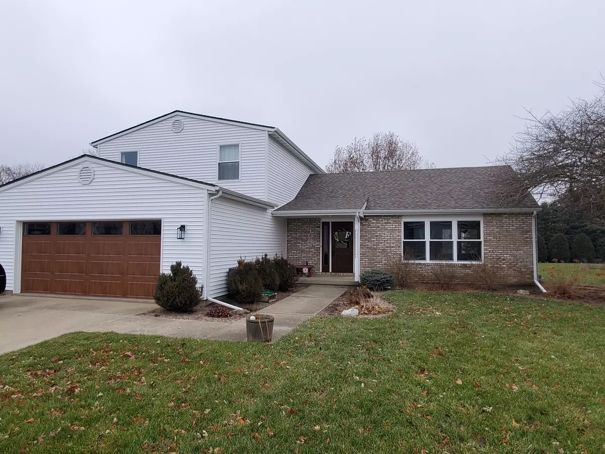 Mahomet, IL 61853,1008 N Garden CT