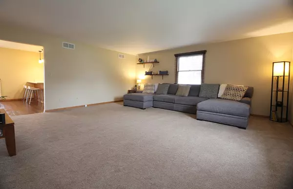 Seneca, IL 61360,214 Valley View DR