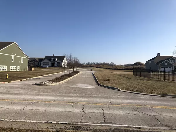 1108 Rebecca CT, Libertyville, IL 60048