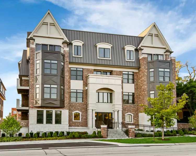 815 Laurel AVE #203, Highland Park, IL 60035