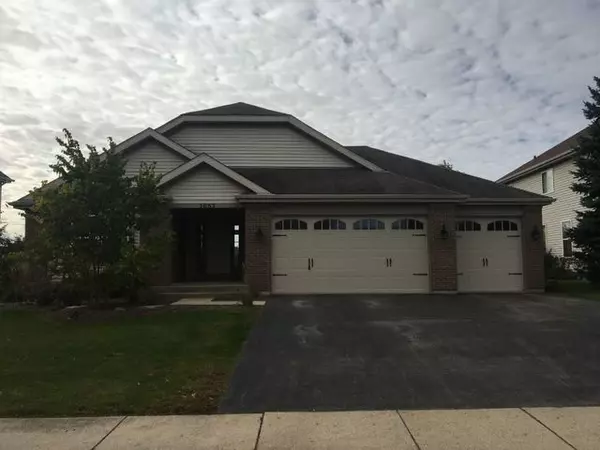 3085 Farmington DR, Lindenhurst, IL 60046