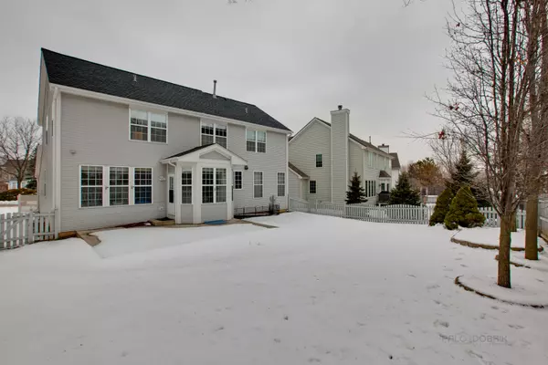 Gurnee, IL 60031,6114 Newbury CT