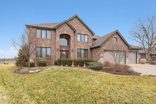 11046 Garrett DR, Orland Park, IL 60467