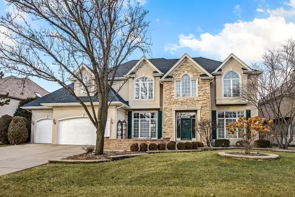 3355 White Eagle DR, Naperville, IL 60564