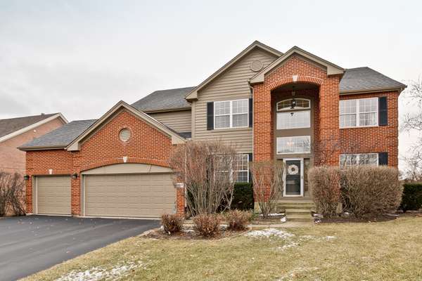 1655 STANWICH RD, Vernon Hills, IL 60061