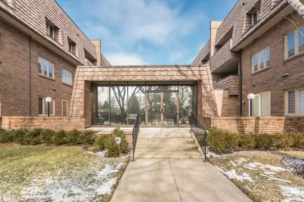 1730 W Galena BLVD #402W, Aurora, IL 60506