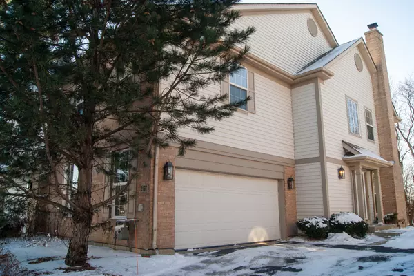 2156 Yale CIR, Hoffman Estates, IL 60192