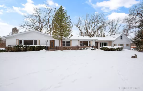 20 Royal WAY, Barrington Hills, IL 60010