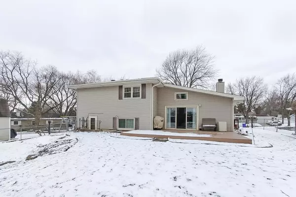 Bartlett, IL 60103,1033 Lakewood DR