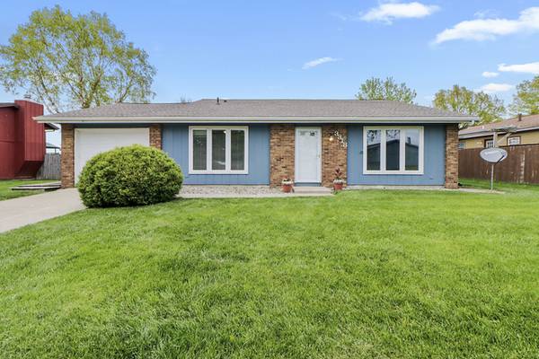 3318 W William ST, Champaign, IL 61821