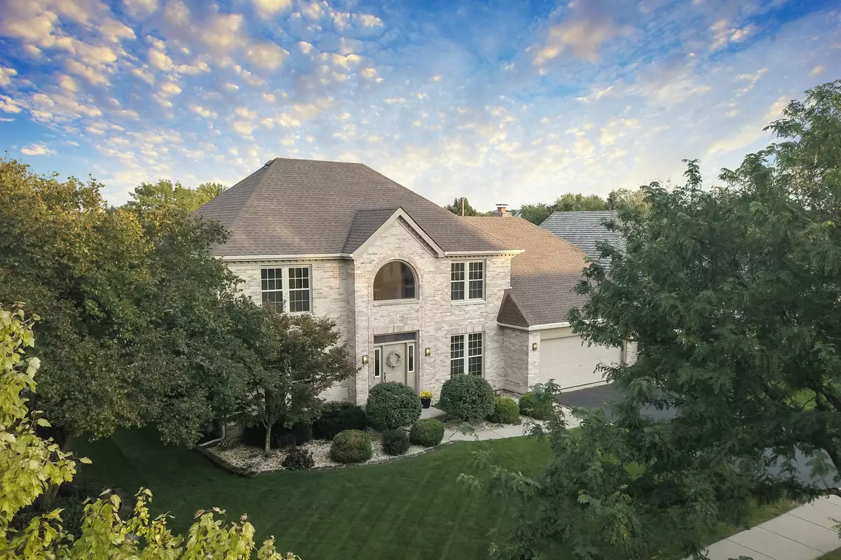 Naperville, IL 60565,2312 Gleneagles DR