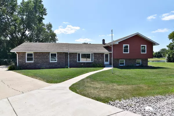 5N420 Santa Fe TRL N, Bloomingdale, IL 60108