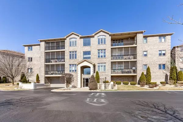 18550 Pine Lake DR #2C, Tinley Park, IL 60477