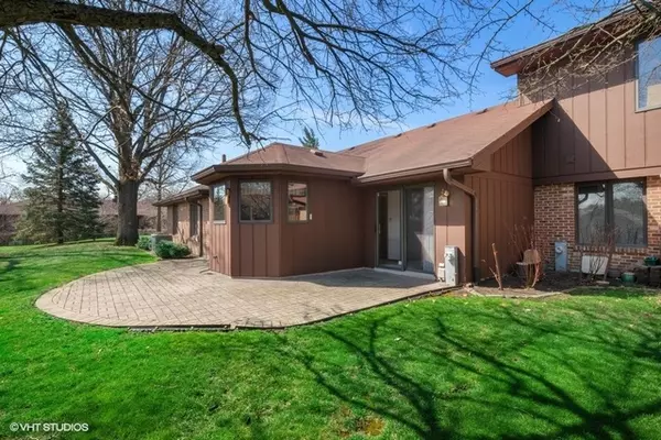 Palos Park, IL 60464,8163 W Brookside CT