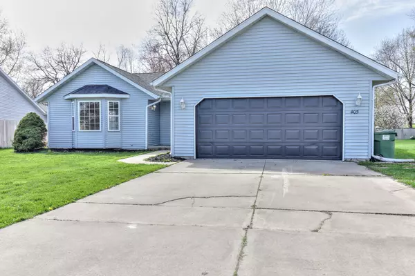 405 Ridge RD, Mahomet, IL 61853