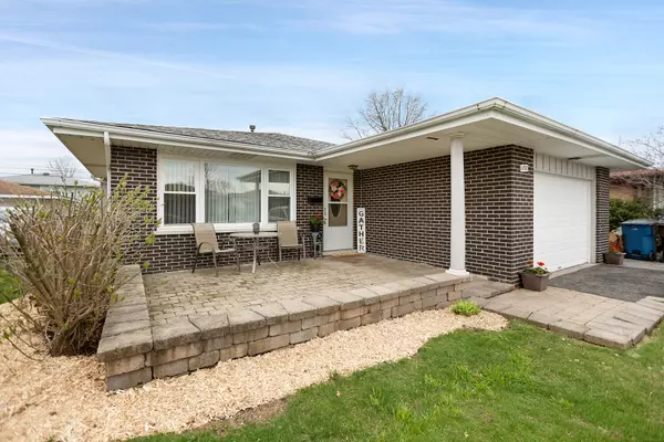 Crestwood, IL 60418,5237 137th PL