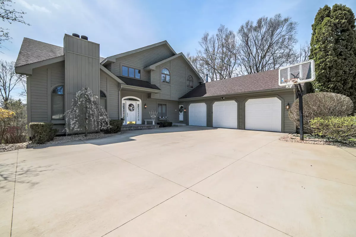 Willowbrook, IL 60527,16W561 87th ST