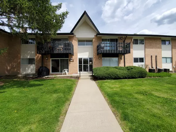 8B Kingery Quarter #105, Willowbrook, IL 60527