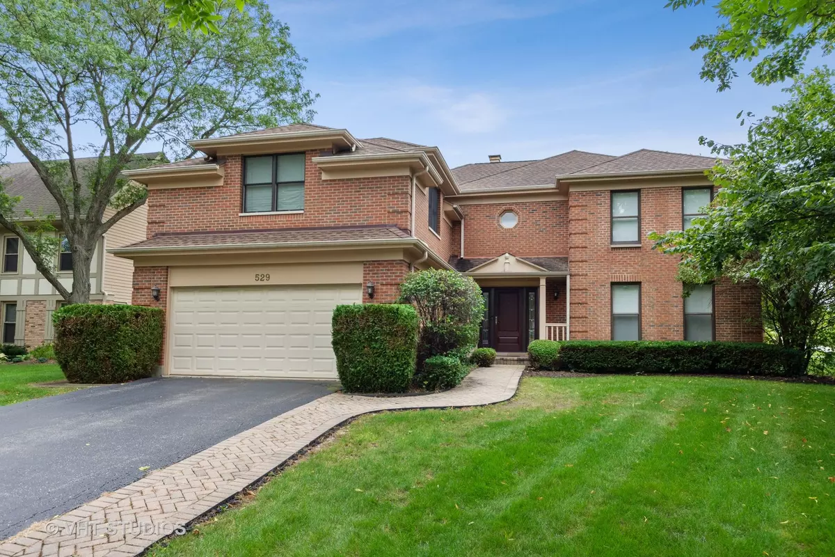 Arlington Heights, IL 60004,529 W Ashford LN