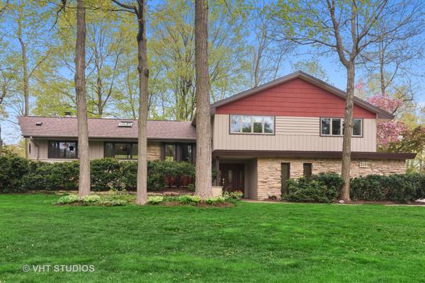 319 E Tall Trees Lane LN, Palatine, IL 60067