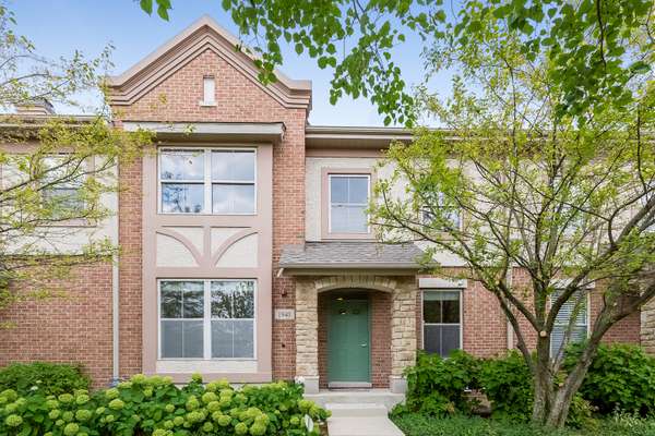 1940 Brentwood RD, Northbrook, IL 60062