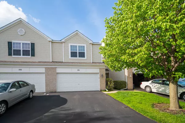 591 Springbrook TRL, Oswego, IL 60543