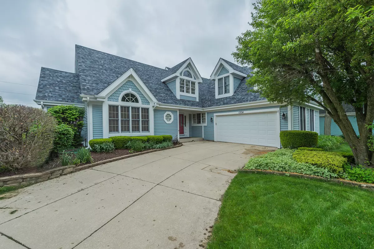 Naperville, IL 60565,1304 STRAWBRIDGE CT