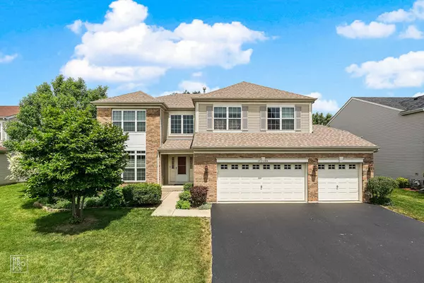 1709 Trails End LN, Bolingbrook, IL 60490