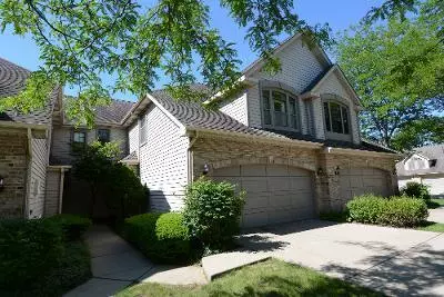 169 Springdale LN, Bloomingdale, IL 60108