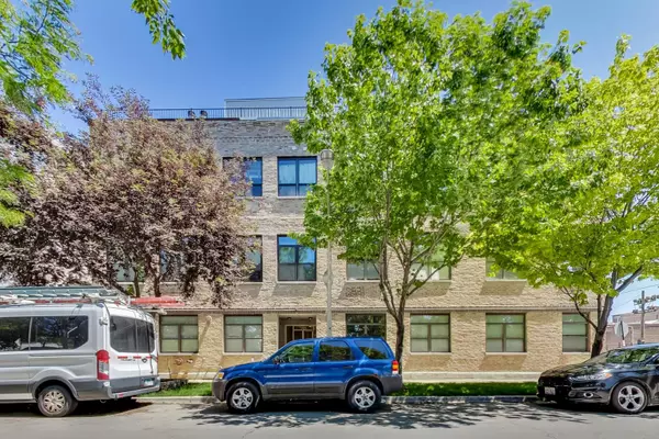 2221 N Lister AVE #3A, Chicago, IL 60614