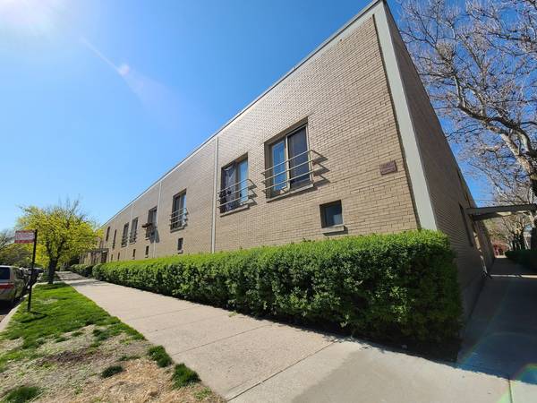 1100 W Cornelia AVE #135, Chicago, IL 60657