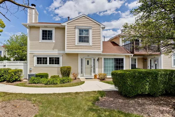 562 Le Parc CIR, Buffalo Grove, IL 60089