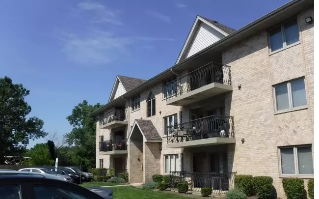 Oak Forest, IL 60452,5150 Shadow Creek DR #8