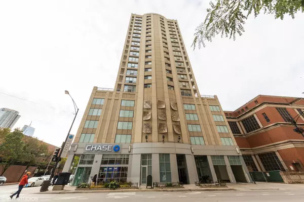 600 N Dearborn ST #1912, Chicago, IL 60654