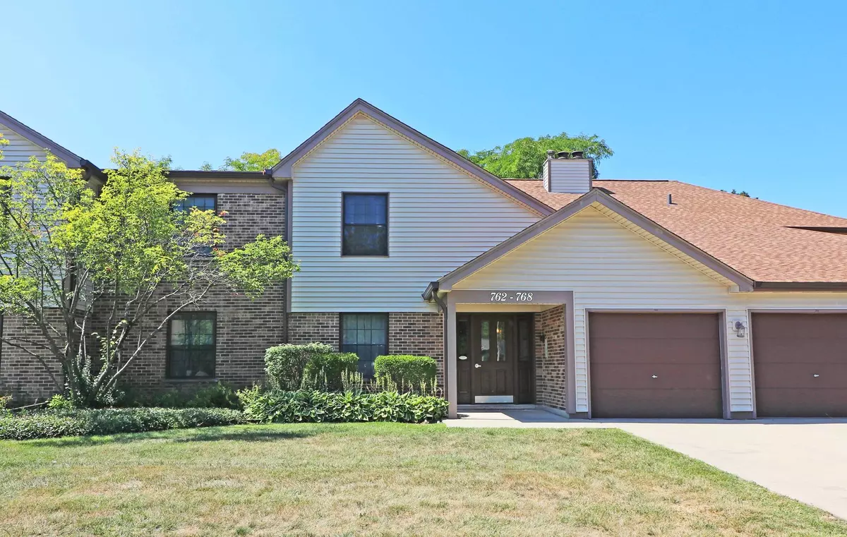 Buffalo Grove, IL 60089,766 WHITE PINE RD #6B1