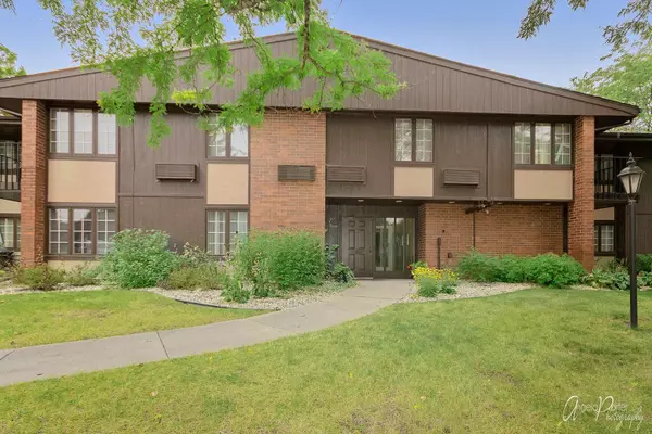 22 Zurich CT #05, Lake Geneva, WI 53147