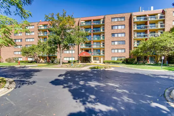 1840 HUNTINGTON BLVD #305, Hoffman Estates, IL 60169