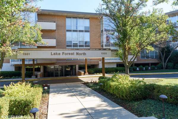 1301 N Western AVE #223, Lake Forest, IL 60045