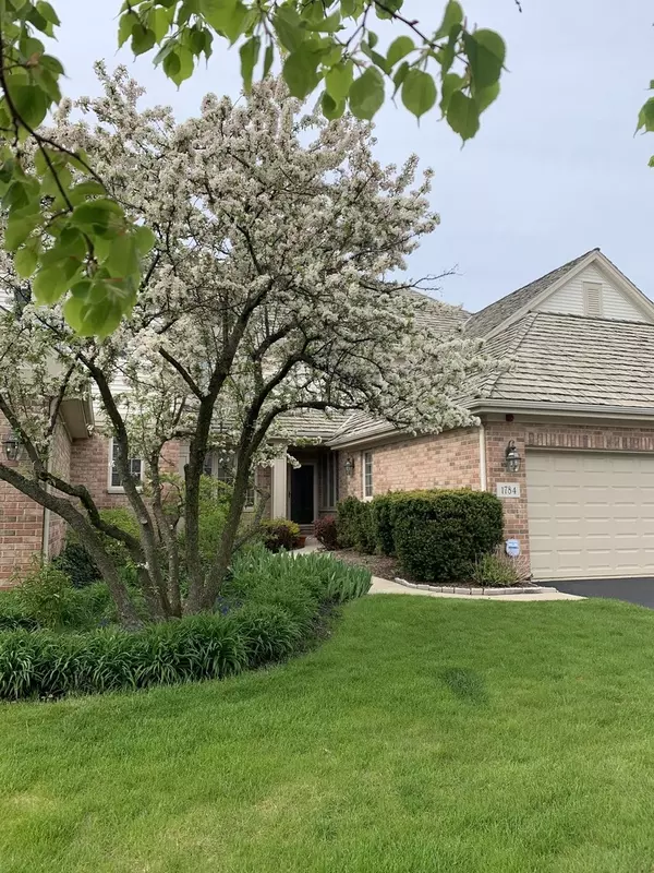 1784 Brush Hill LN, Glenview, IL 60025