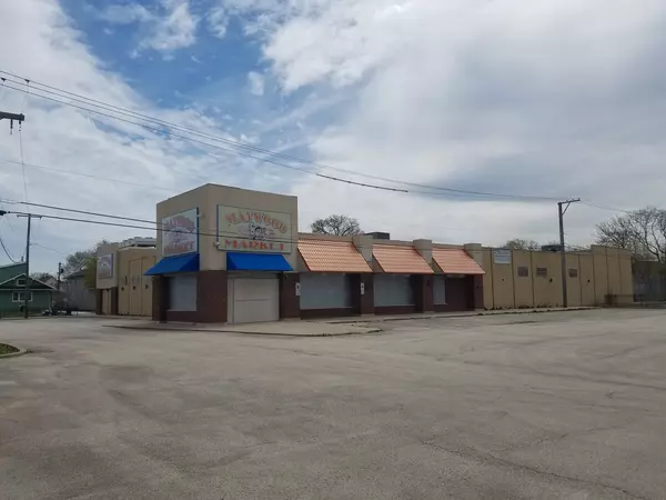 615 S 5th AVE, Maywood, IL 60153