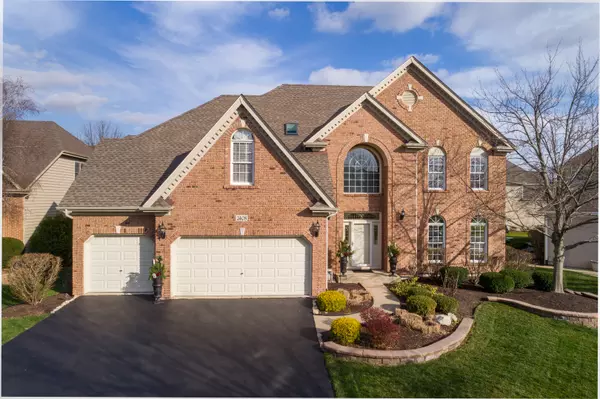 2408 Fox Boro LN, Naperville, IL 60564