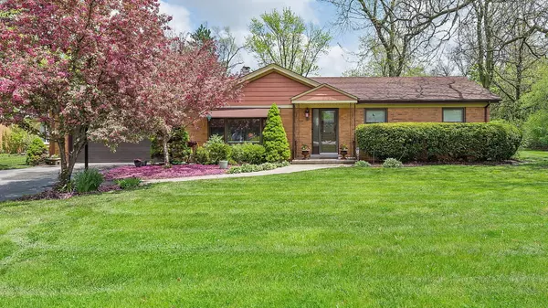 6221 Linden LN, La Grange Highlands, IL 60525