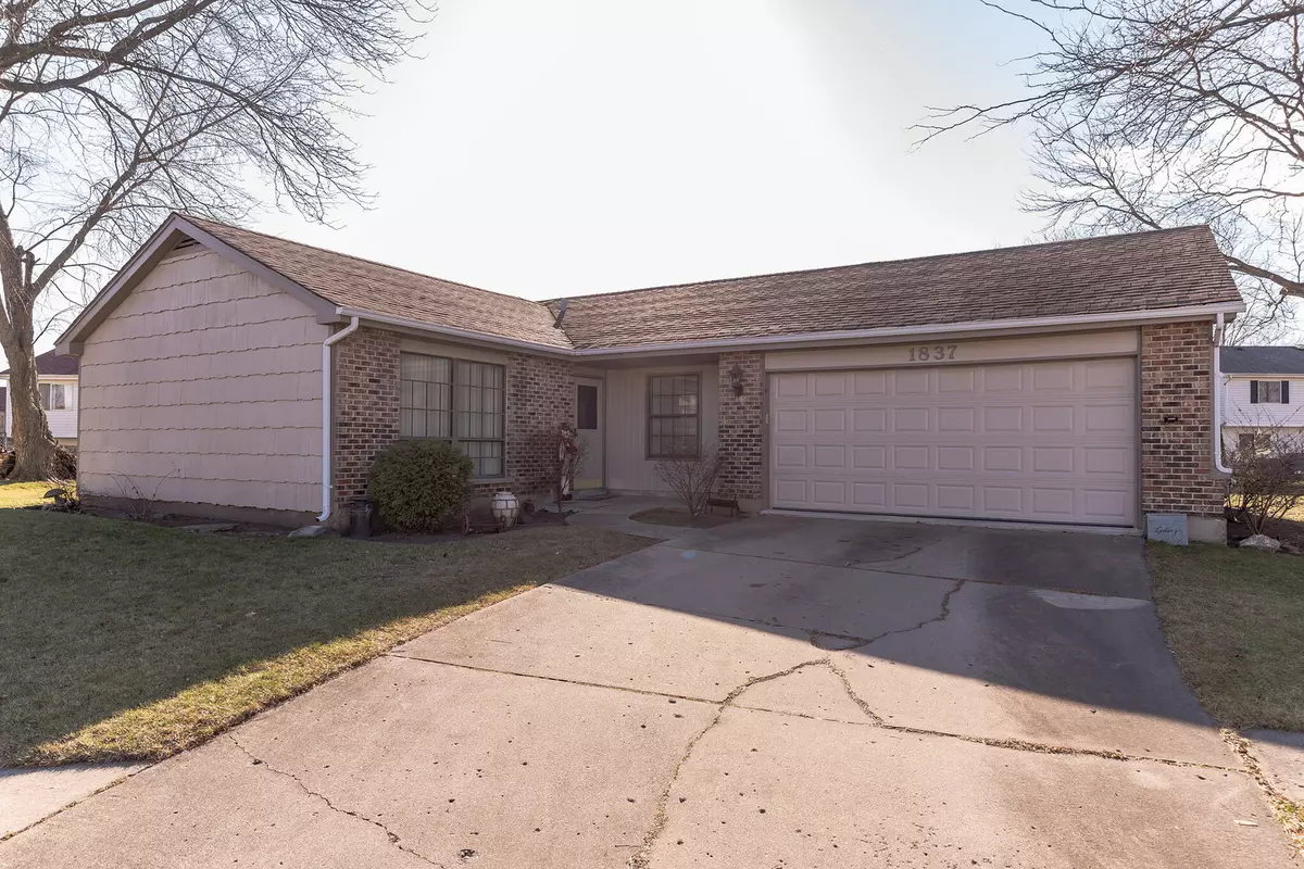 Streamwood, IL 60107,1837 Williamsburg DR