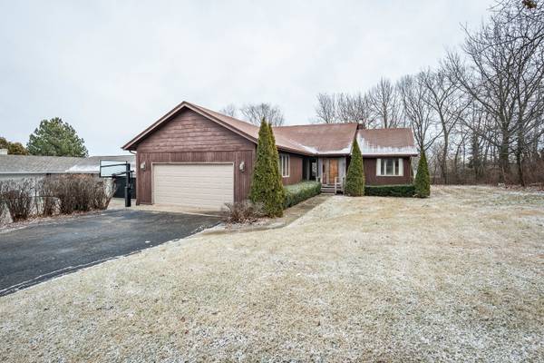 3 Shoshoni TRL, Lake Villa, IL 60046