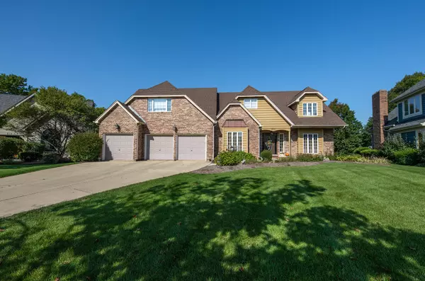 609 Lynchburg CT, Naperville, IL 60540