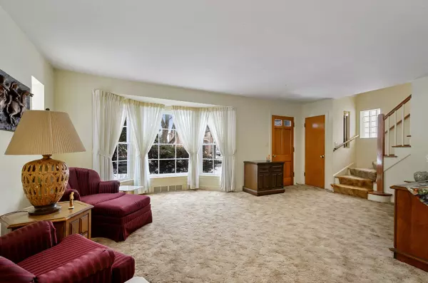 Chicago, IL 60631,7428 N Odell AVE
