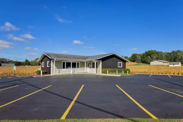 Johnsburg, IL 60051,2604 W Johnsburg RD